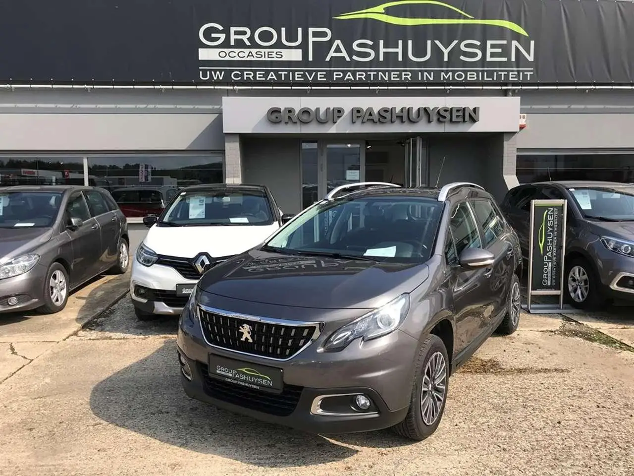 Photo 1 : Peugeot 2008 2017 Petrol