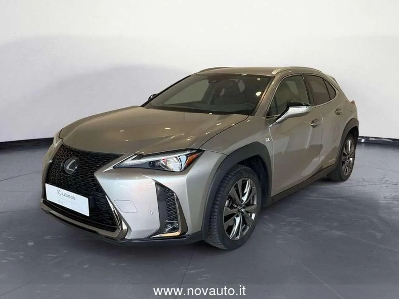 Photo 1 : Lexus Ux 2020 Hybride