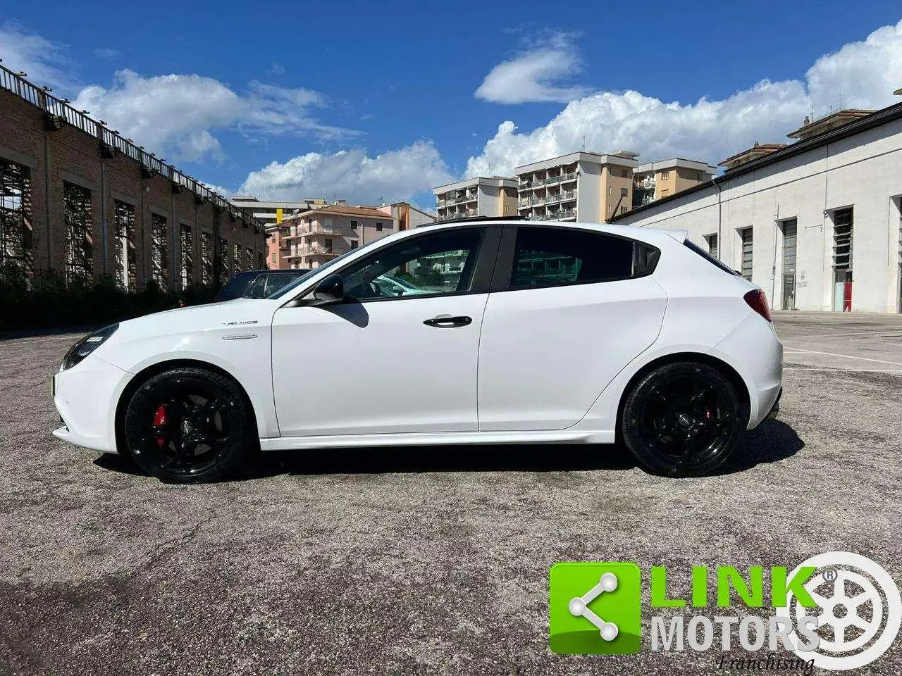 Photo 1 : Alfa Romeo Giulietta 2018 Petrol