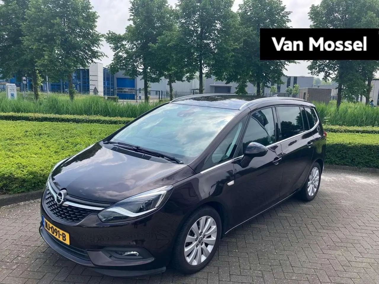 Photo 1 : Opel Zafira 2017 Essence