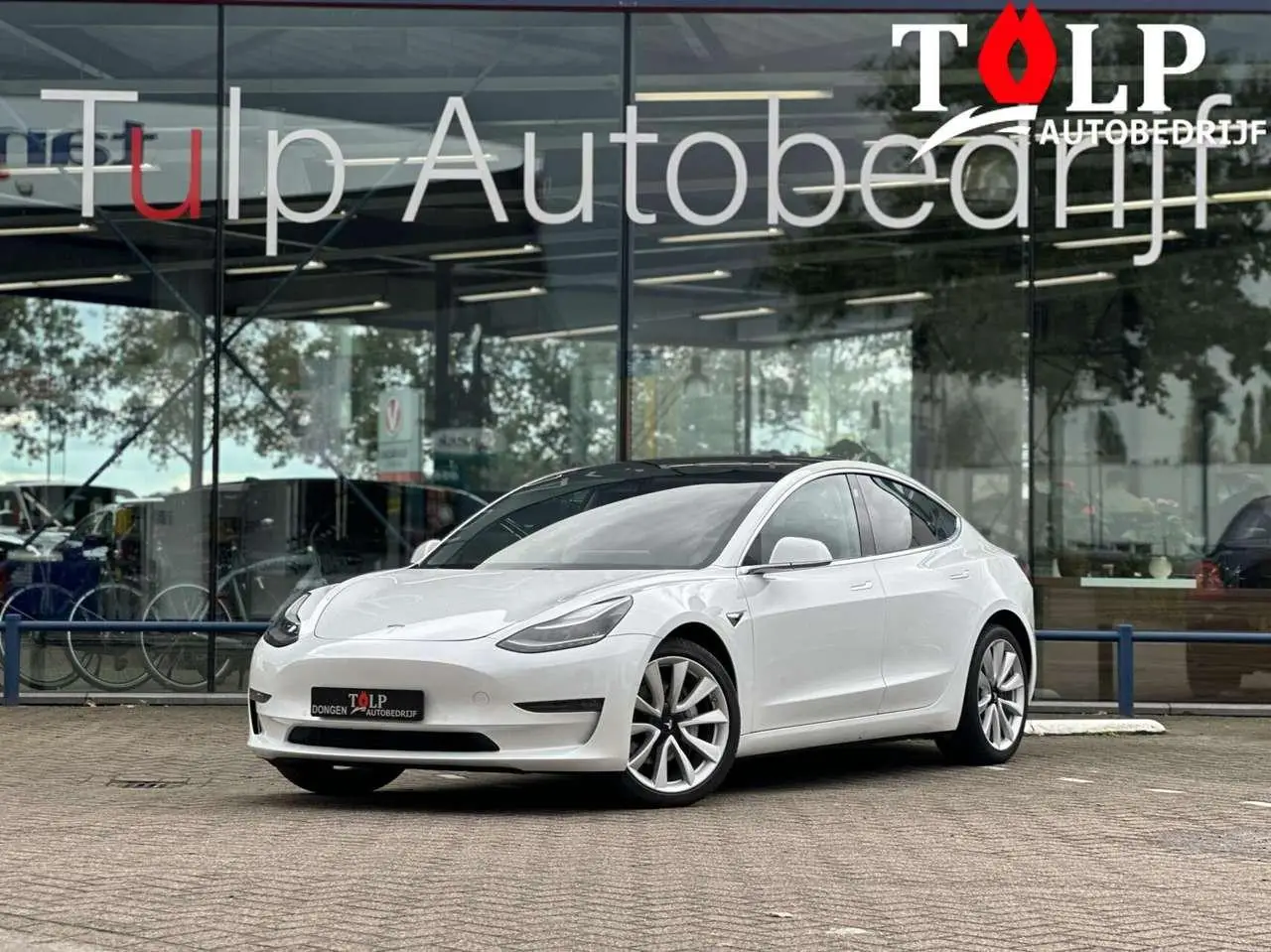 Photo 1 : Tesla Model 3 2019 Electric