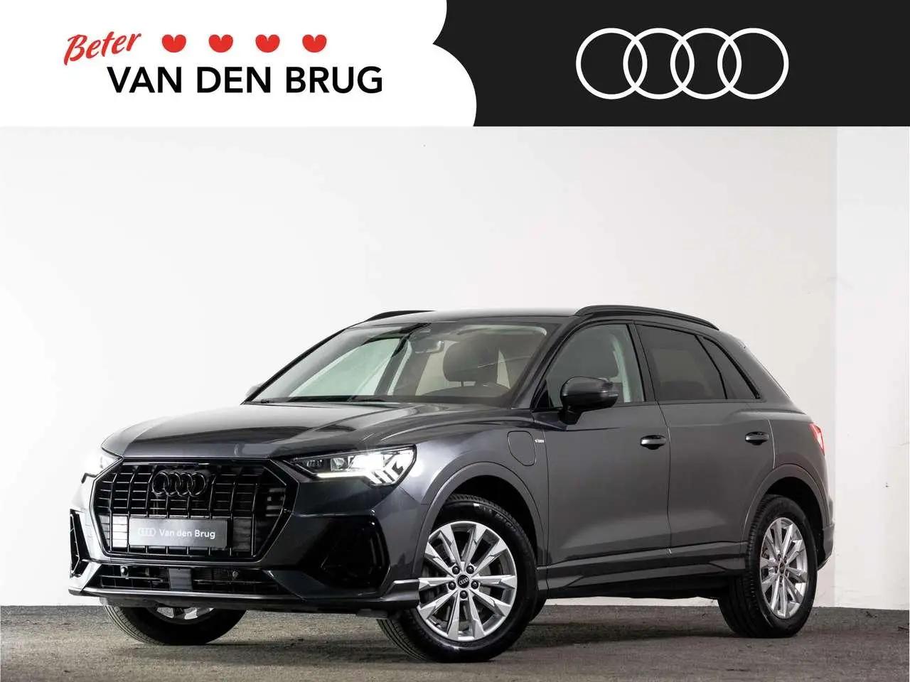 Photo 1 : Audi Q3 2021 Hybrid