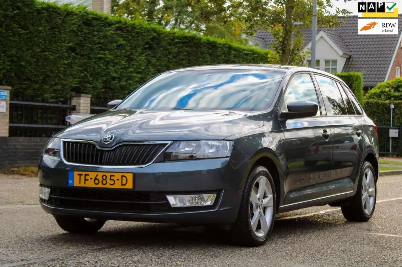 Photo 1 : Skoda Rapid 2015 Essence