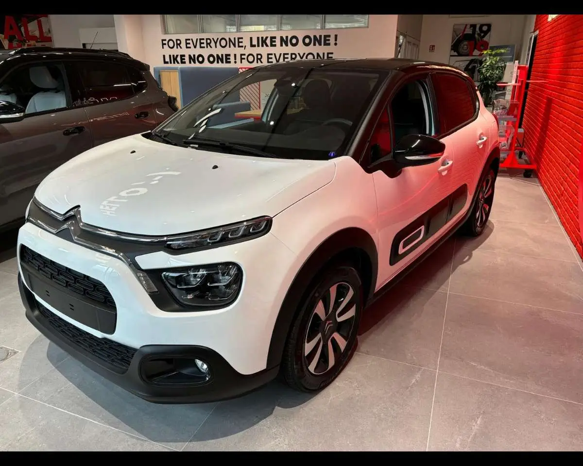 Photo 1 : Citroen C3 2024 Essence