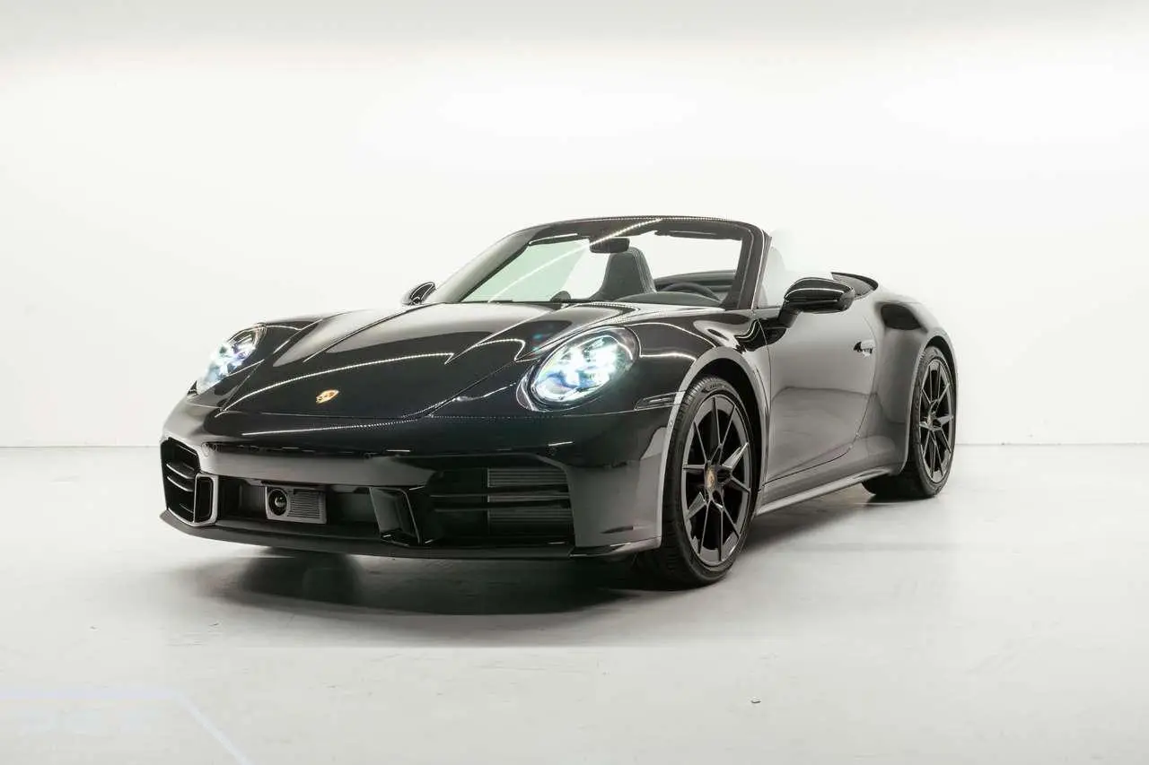 Photo 1 : Porsche 992 2024 Essence