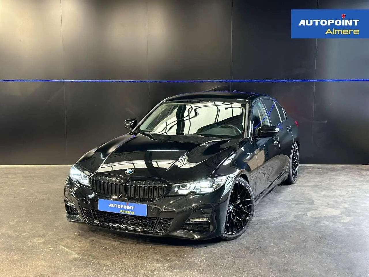 Photo 1 : Bmw Serie 3 2019 Petrol