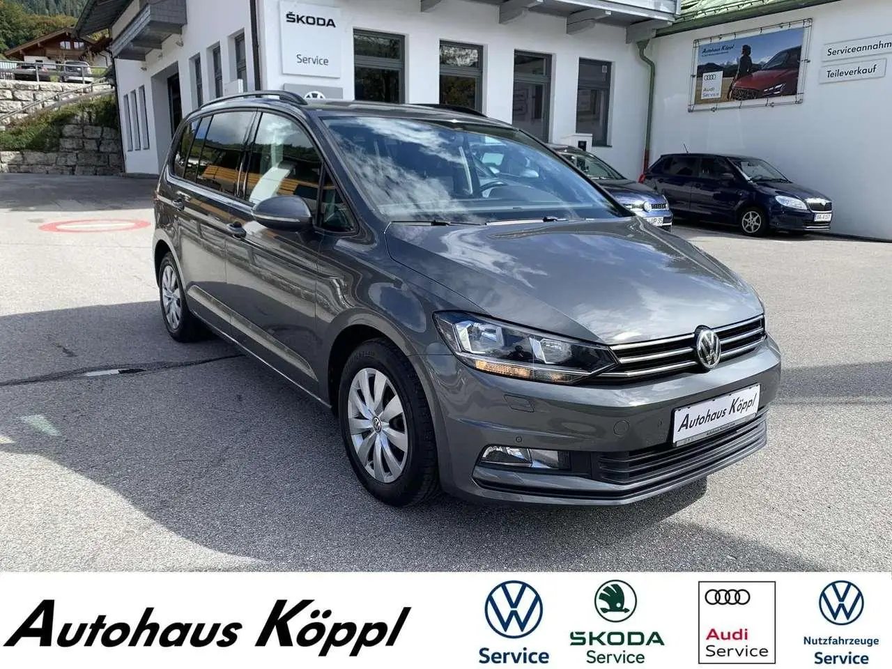 Photo 1 : Volkswagen Touran 2017 Essence