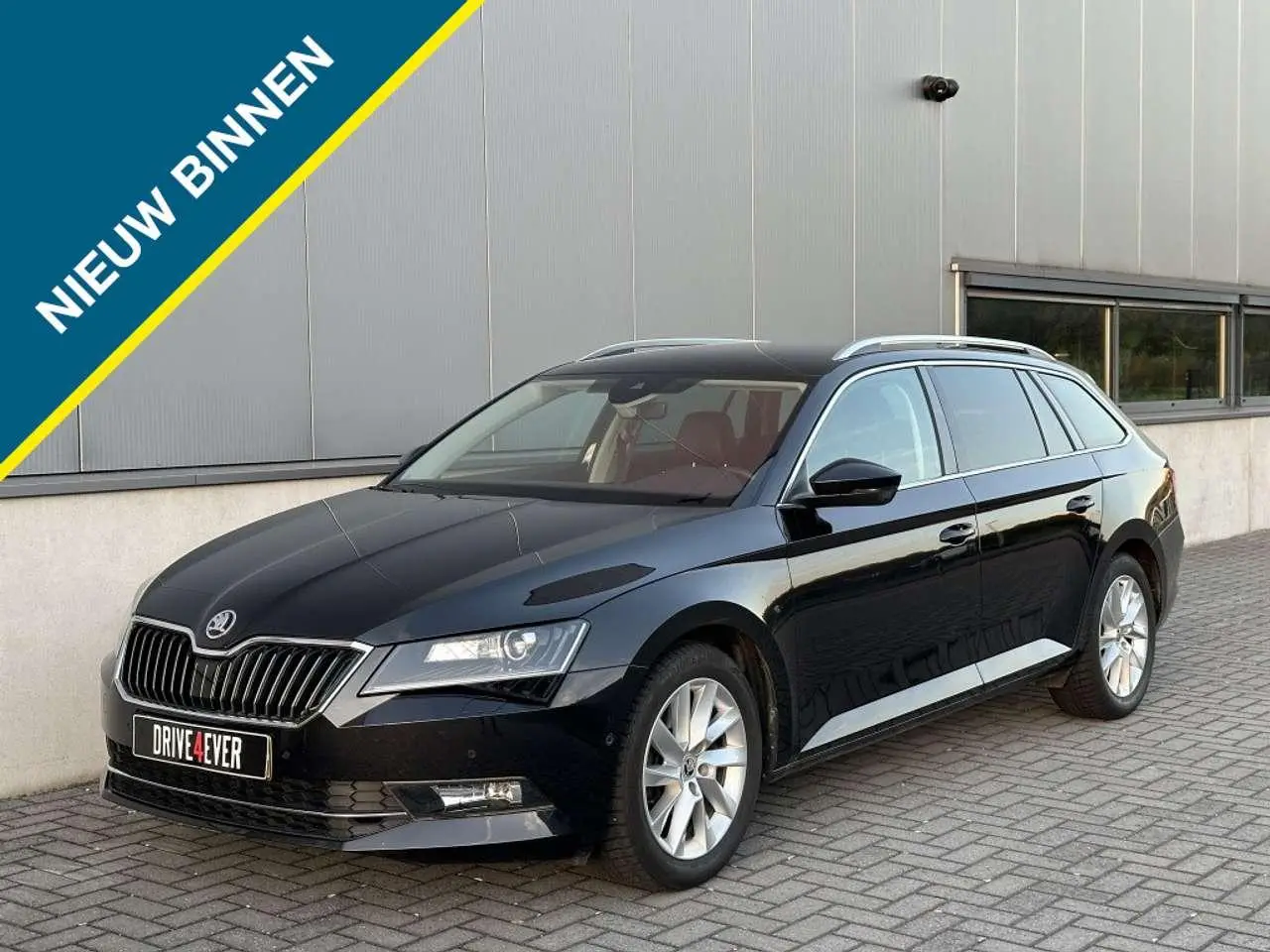 Photo 1 : Skoda Superb 2016 Diesel