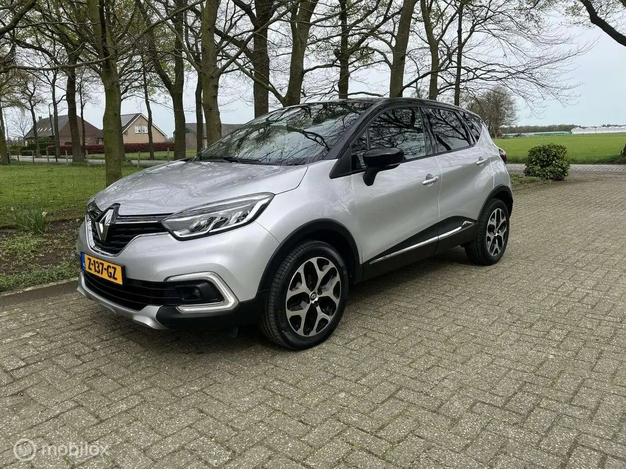 Photo 1 : Renault Captur 2018 Essence