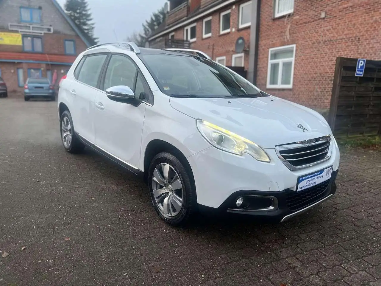 Photo 1 : Peugeot 2008 2015 Petrol