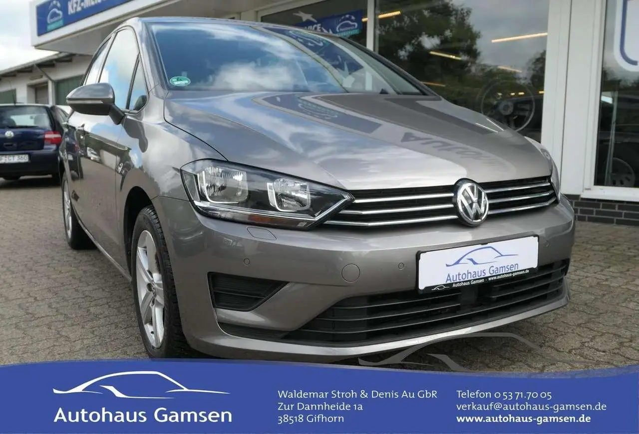 Photo 1 : Volkswagen Golf 2015 Petrol