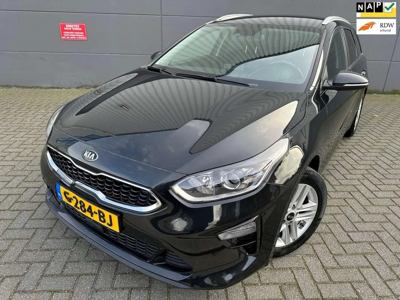 Photo 1 : Kia Ceed 2019 Petrol