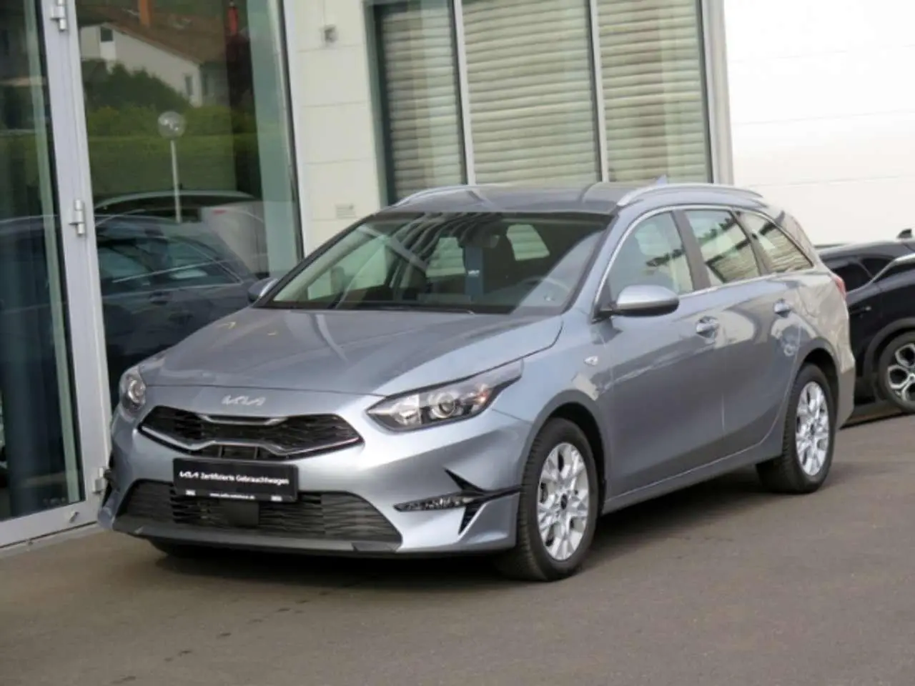 Photo 1 : Kia Ceed 2023 Essence