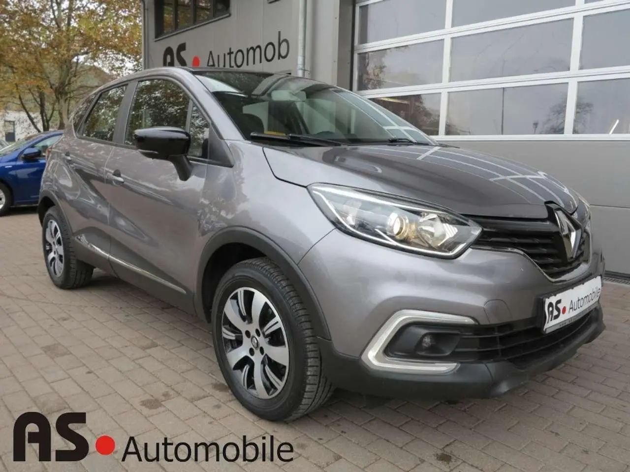 Photo 1 : Renault Captur 2017 Essence