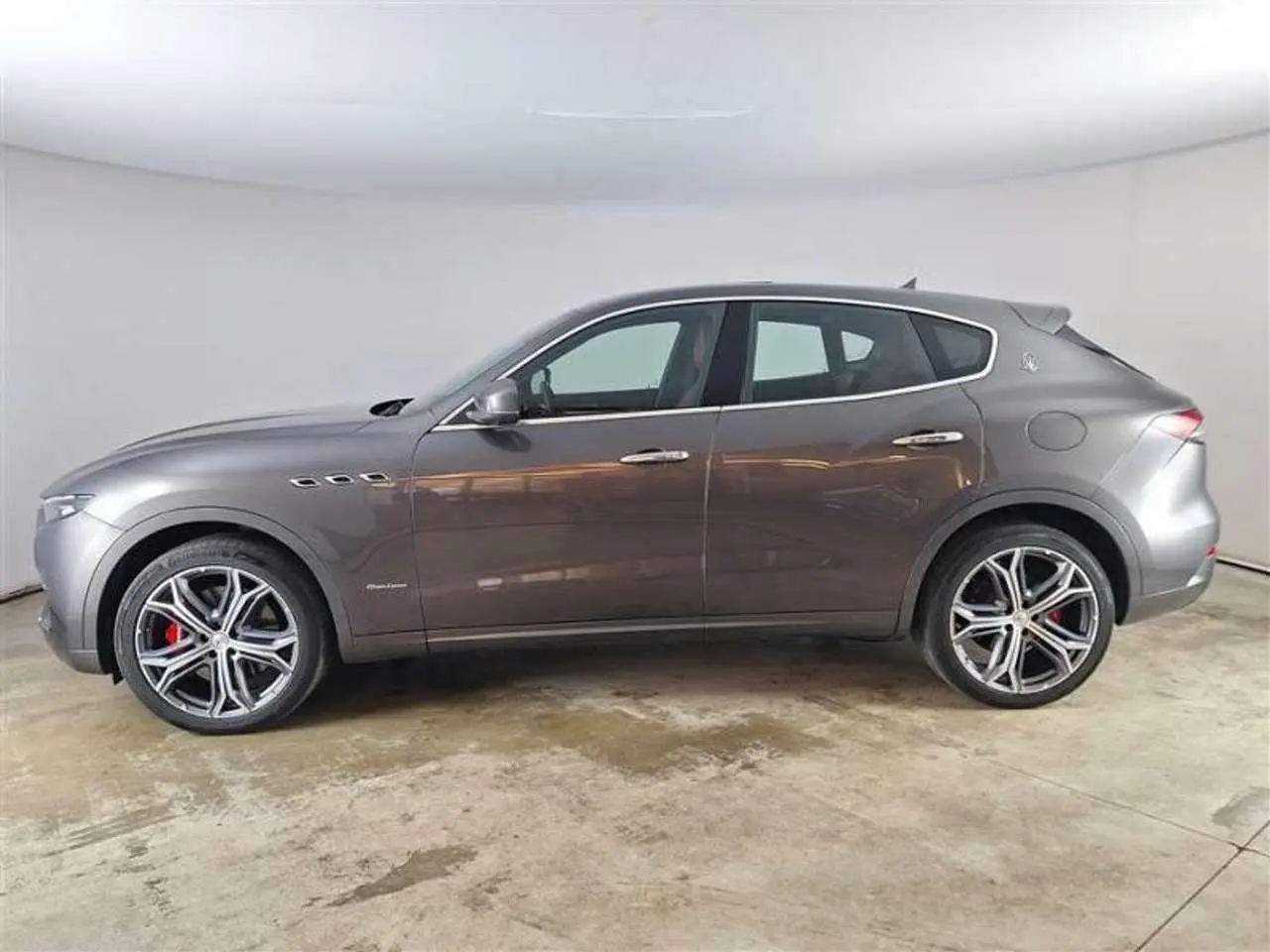 Photo 1 : Maserati Levante 2021 Petrol