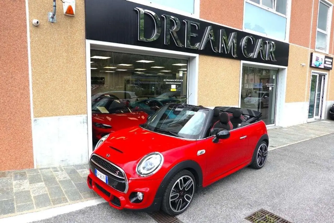 Photo 1 : Mini Cooper 2018 Diesel