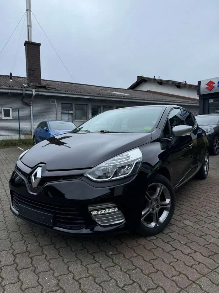 Photo 1 : Renault Clio 2015 Petrol