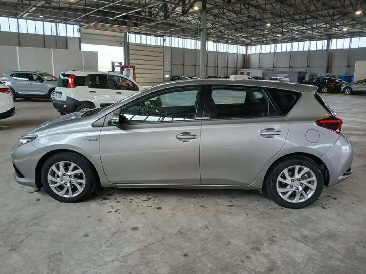 Photo 1 : Toyota Auris 2017 Petrol