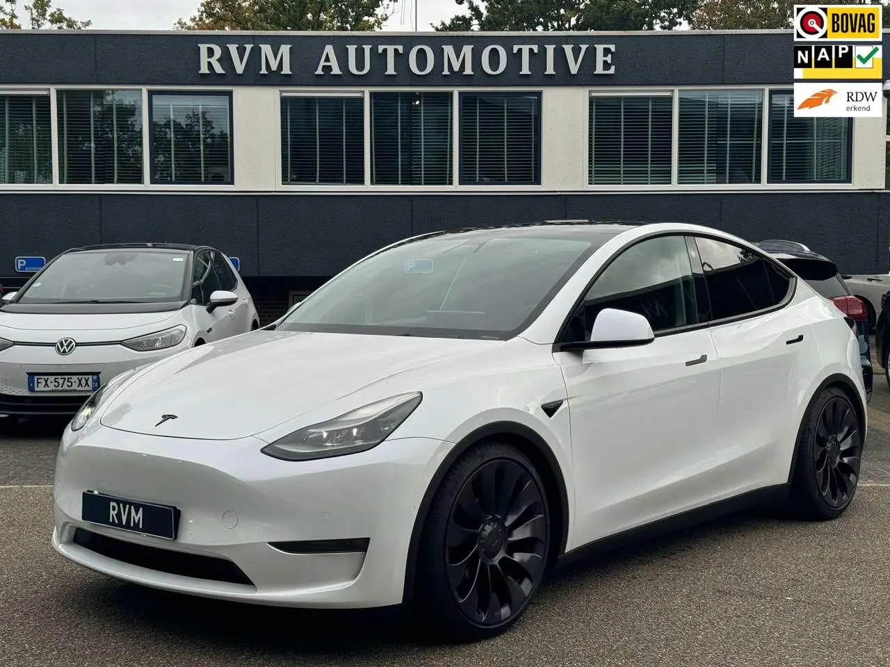 Photo 1 : Tesla Model Y 2022 Électrique