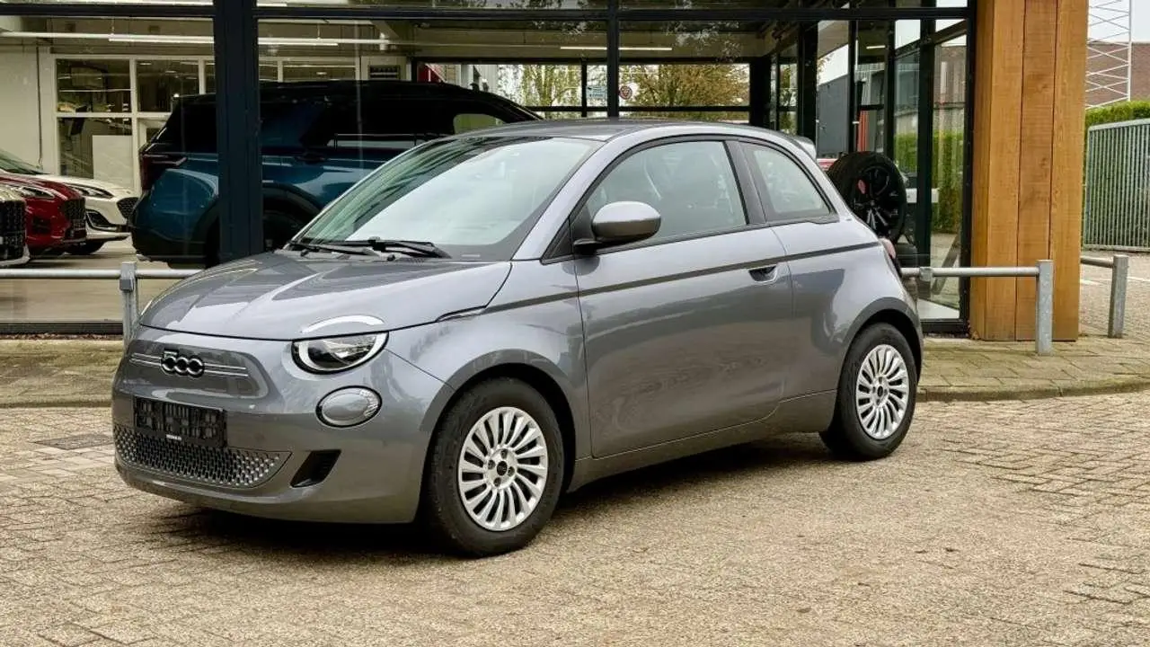 Photo 1 : Fiat 500 2022 Electric