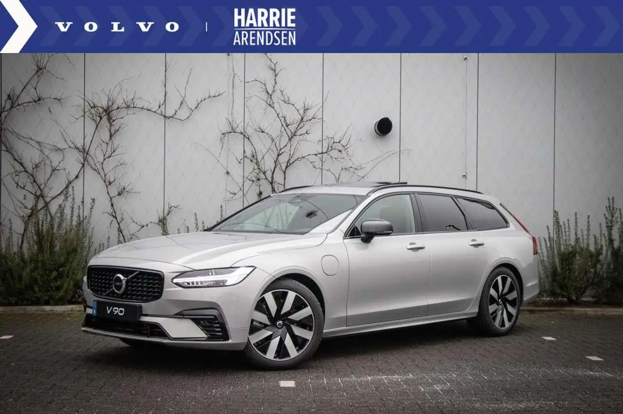 Photo 1 : Volvo V90 2024 Hybrid