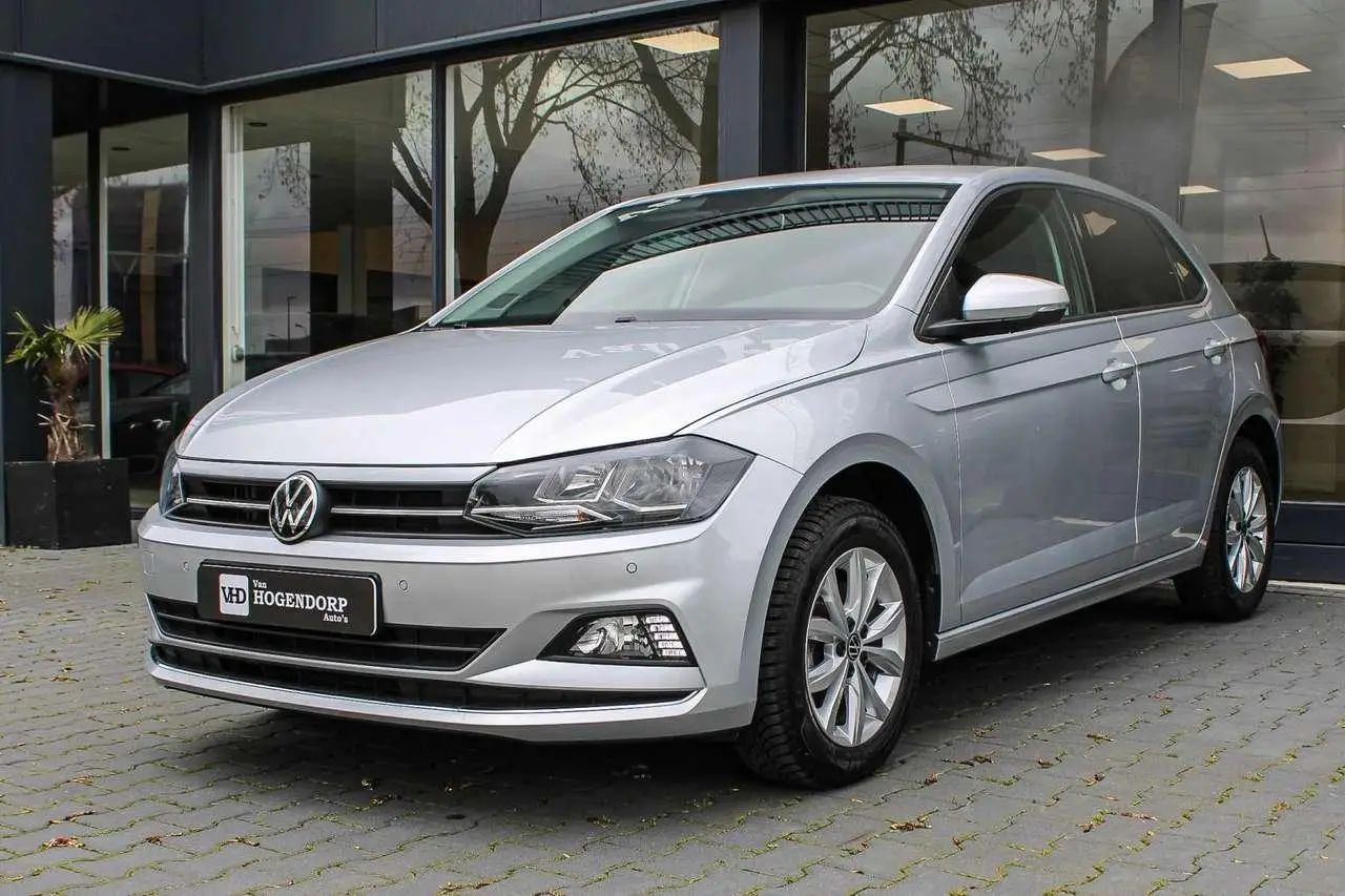 Photo 1 : Volkswagen Polo 2021 Essence