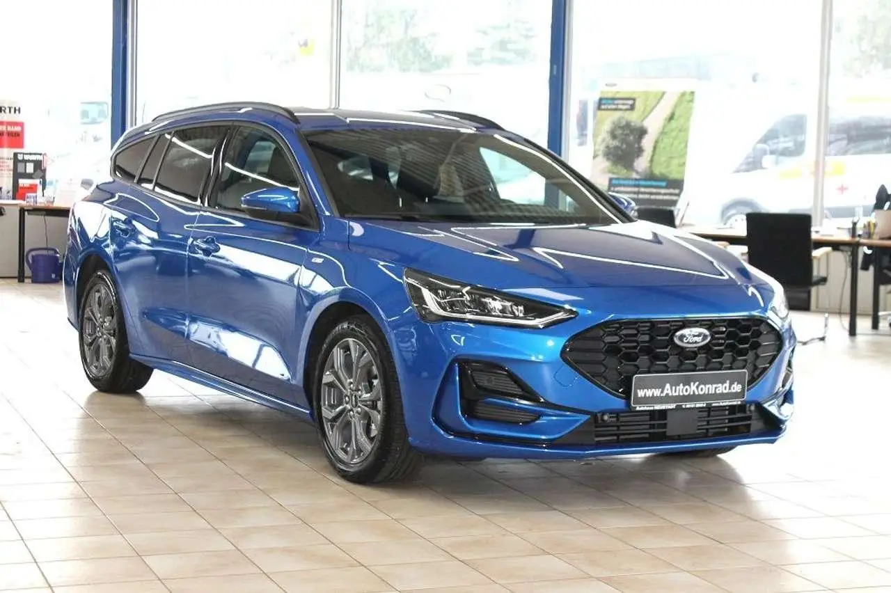 Photo 1 : Ford Focus 2023 Petrol