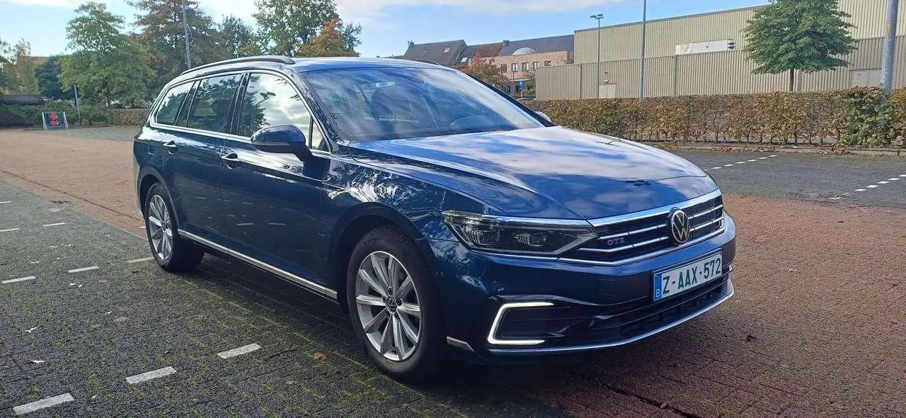 Photo 1 : Volkswagen Passat 2020 Hybride