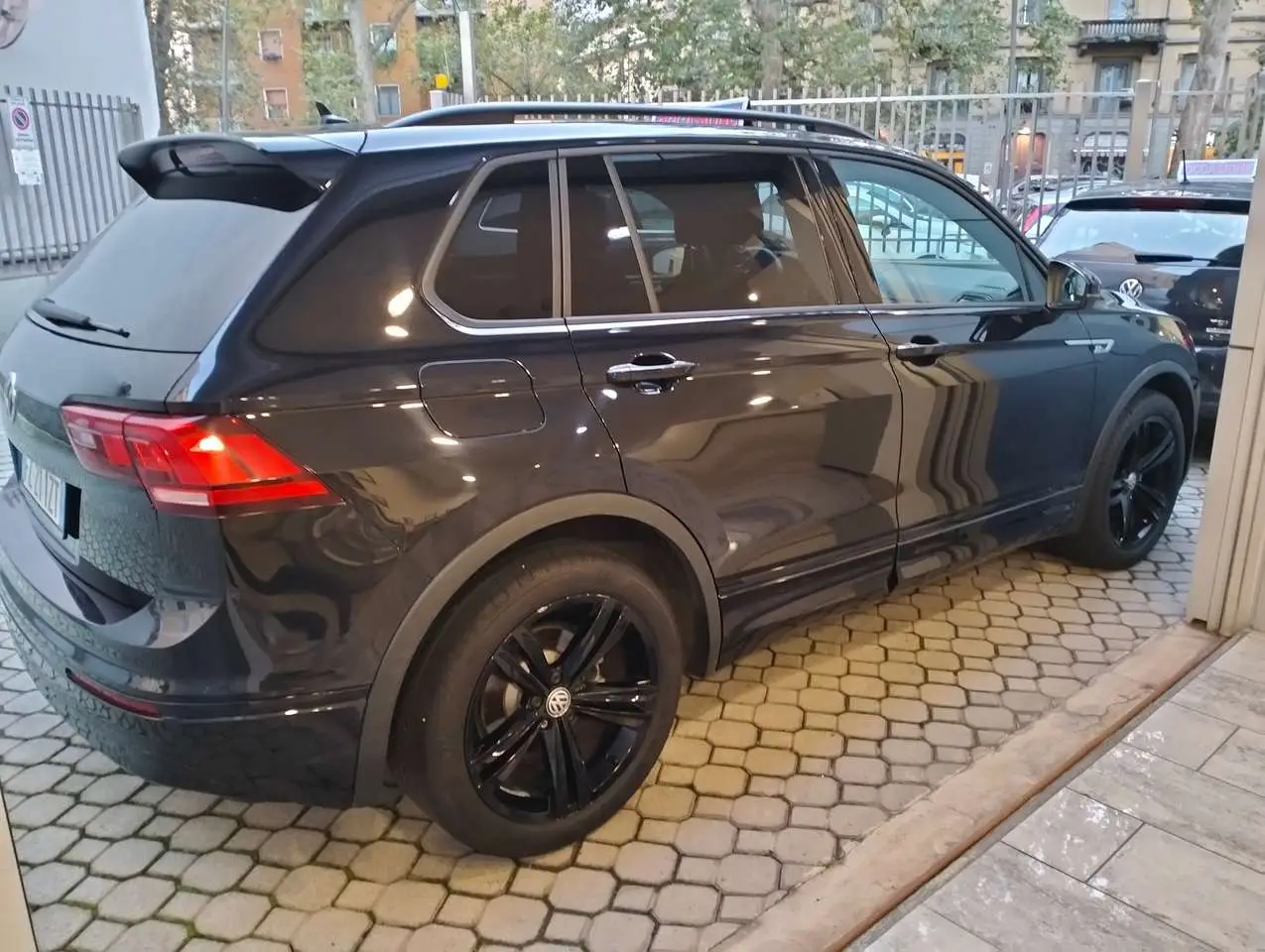 Photo 1 : Volkswagen Tiguan 2020 Petrol