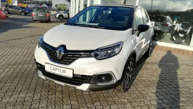 Photo 1 : Renault Captur 2018 Petrol