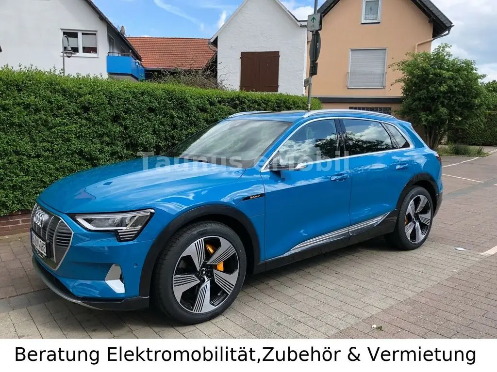 Photo 1 : Audi E-tron 2019 Non renseigné