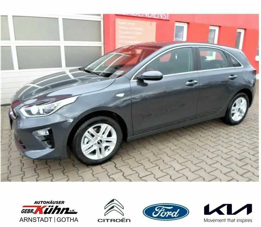 Photo 1 : Kia Ceed 2021 Petrol