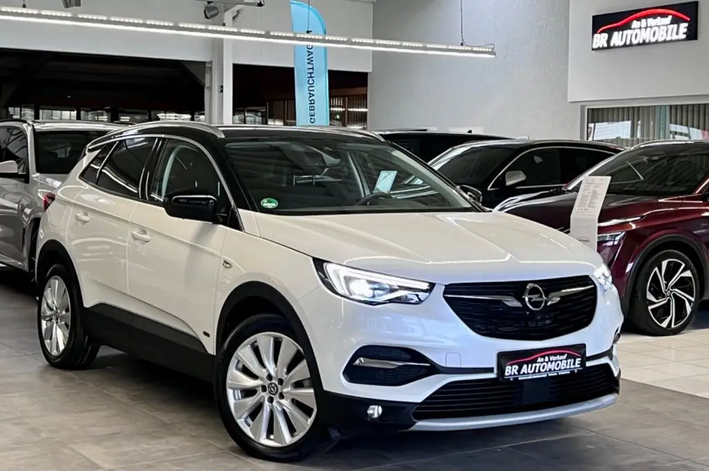 Photo 1 : Opel Grandland 2020 Hybride