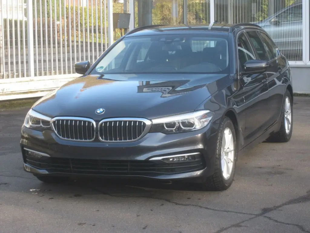 Photo 1 : Bmw Serie 5 2019 Diesel