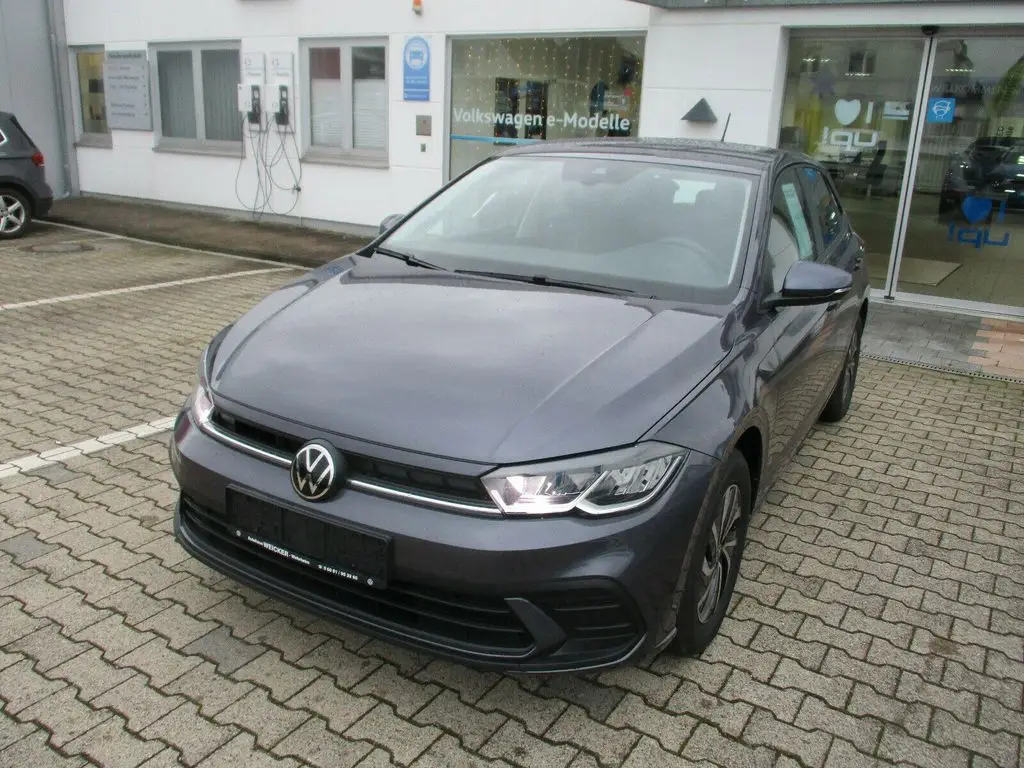 Photo 1 : Volkswagen Polo 2021 Essence