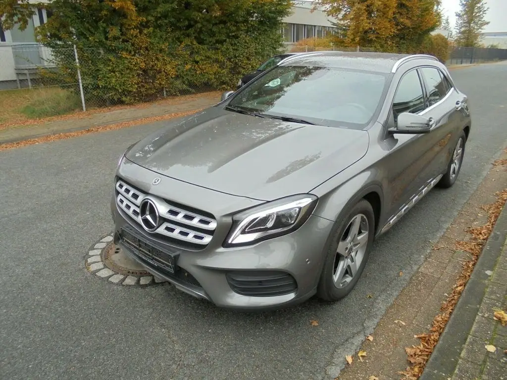 Photo 1 : Mercedes-benz Classe Gla 2018 Essence