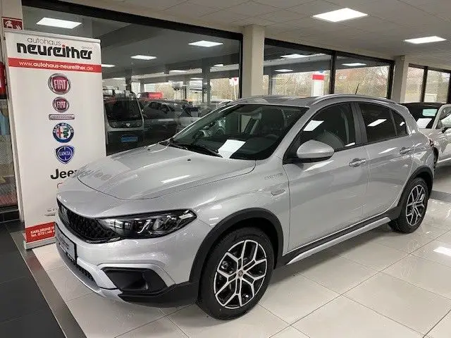 Photo 1 : Fiat Tipo 2023 Hybride