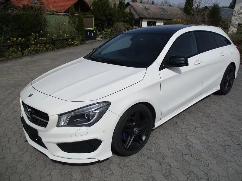 Photo 1 : Mercedes-benz Classe Cla 2015 Petrol