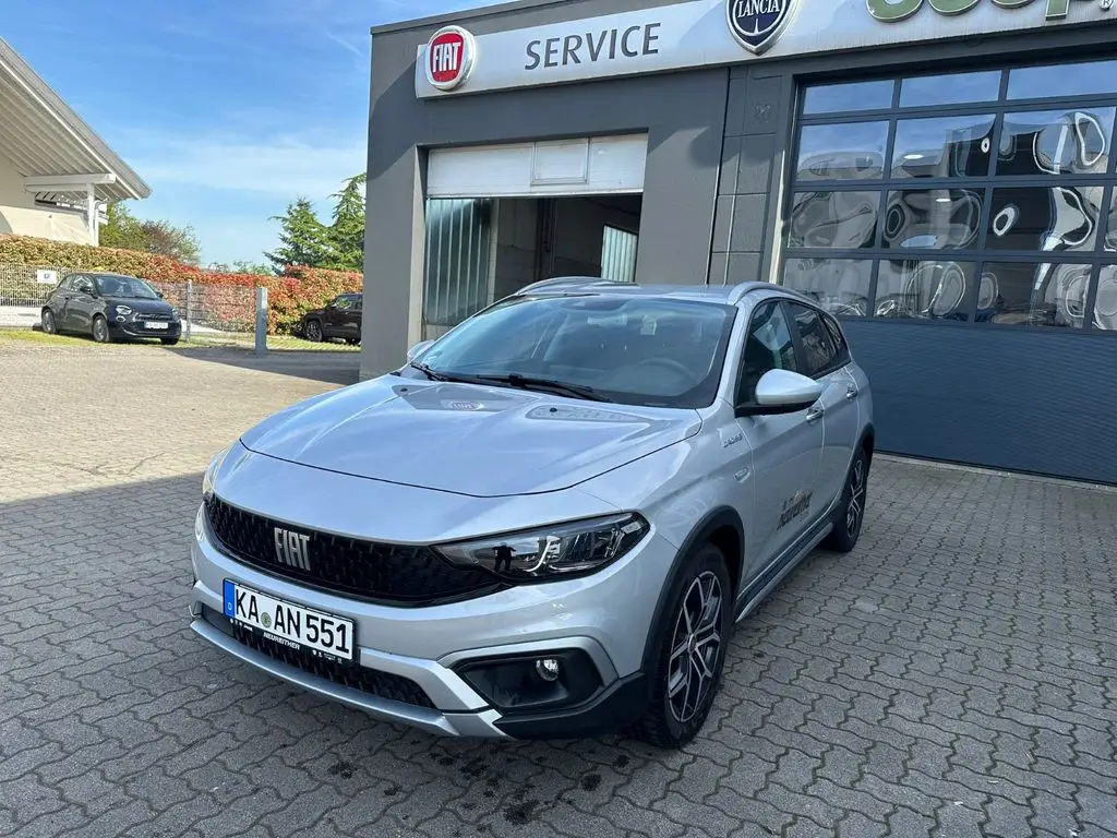 Photo 1 : Fiat Tipo 2023 Hybrid