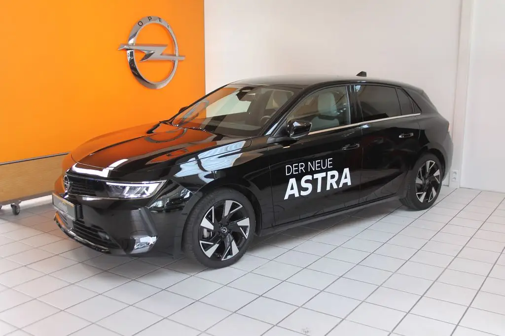 Photo 1 : Opel Astra 2022 Essence