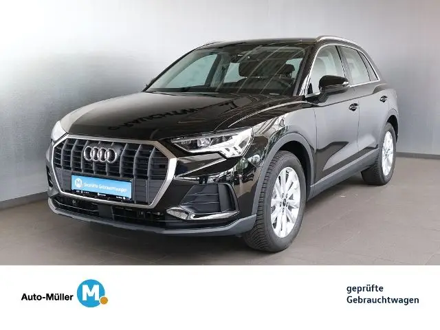 Photo 1 : Audi Q3 2022 Petrol