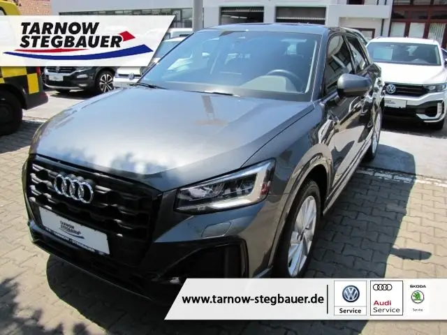 Photo 1 : Audi Q2 2021 Petrol