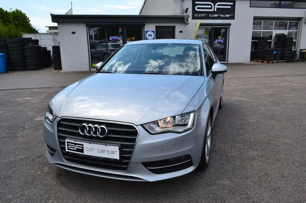 Photo 1 : Audi A3 2015 Petrol