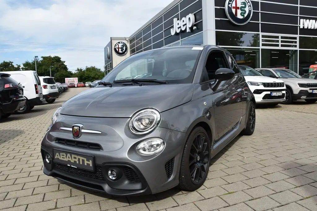 Photo 1 : Abarth 595 2022 Petrol