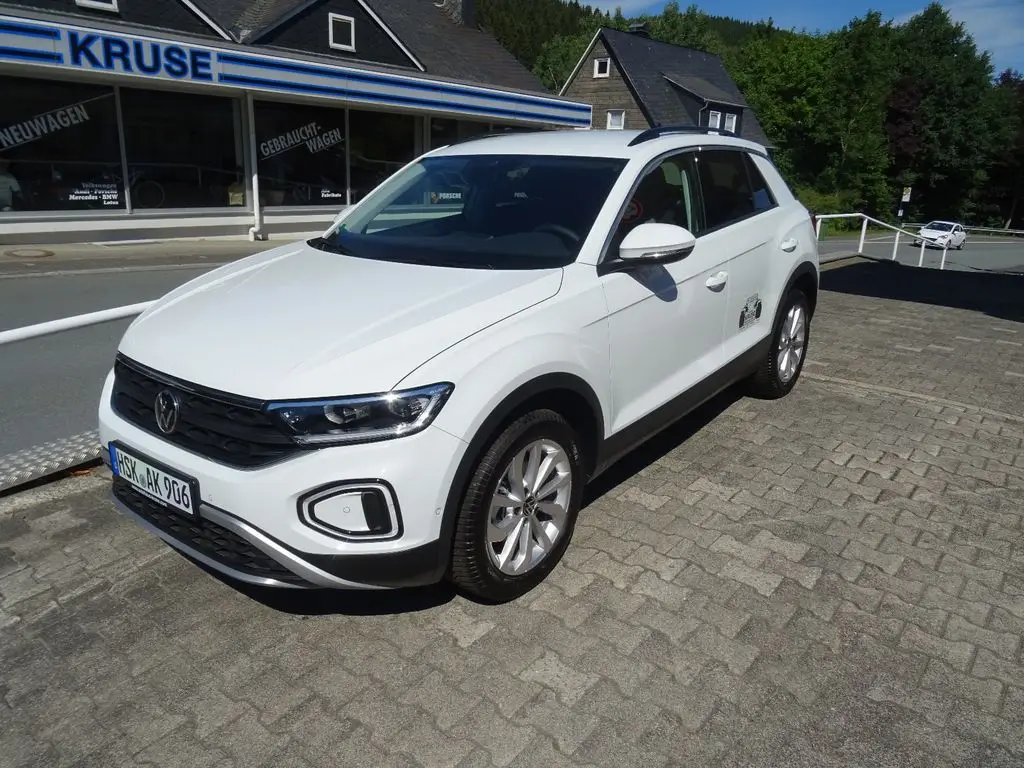 Photo 1 : Volkswagen T-roc 2022 Petrol