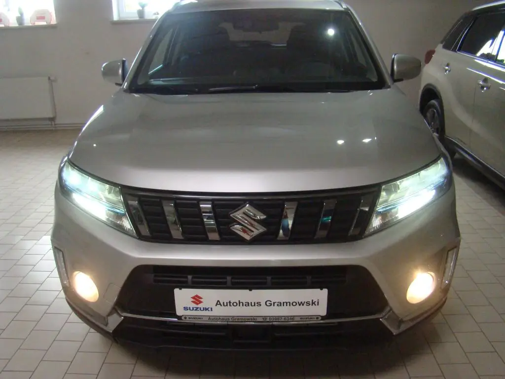 Photo 1 : Suzuki Vitara 2022 Hybrid