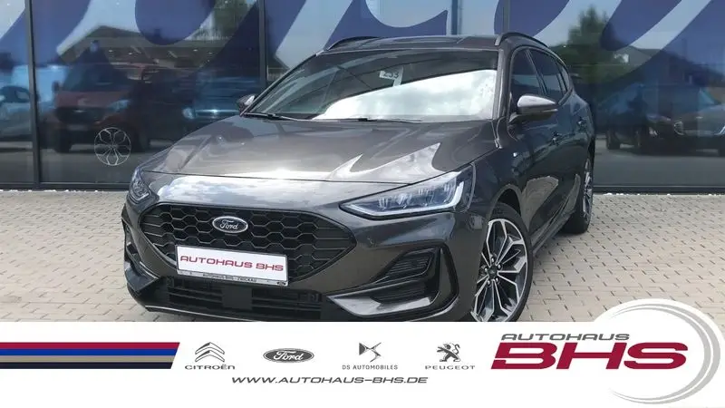 Photo 1 : Ford Focus 2022 Petrol