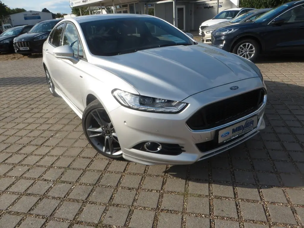 Photo 1 : Ford Mondeo 2018 Petrol