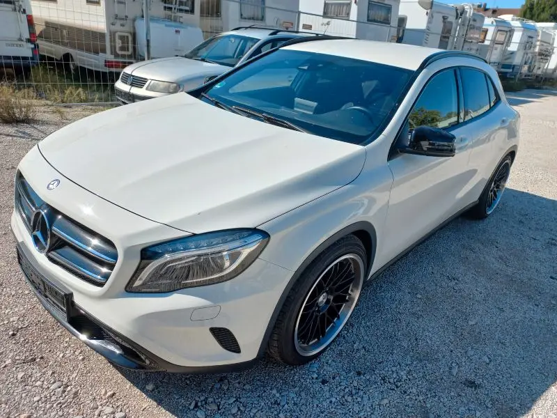 Photo 1 : Mercedes-benz Classe Gla 2015 Petrol