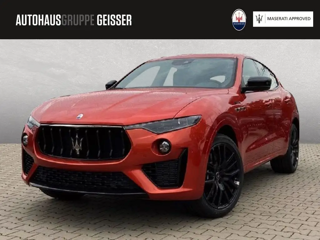 Photo 1 : Maserati Levante 2023 Essence